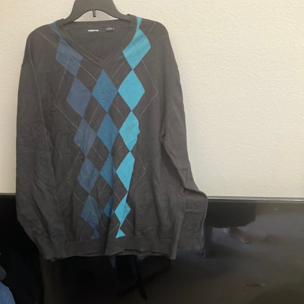 FINAL MARKDOWN Men’s Claiborne sweater large